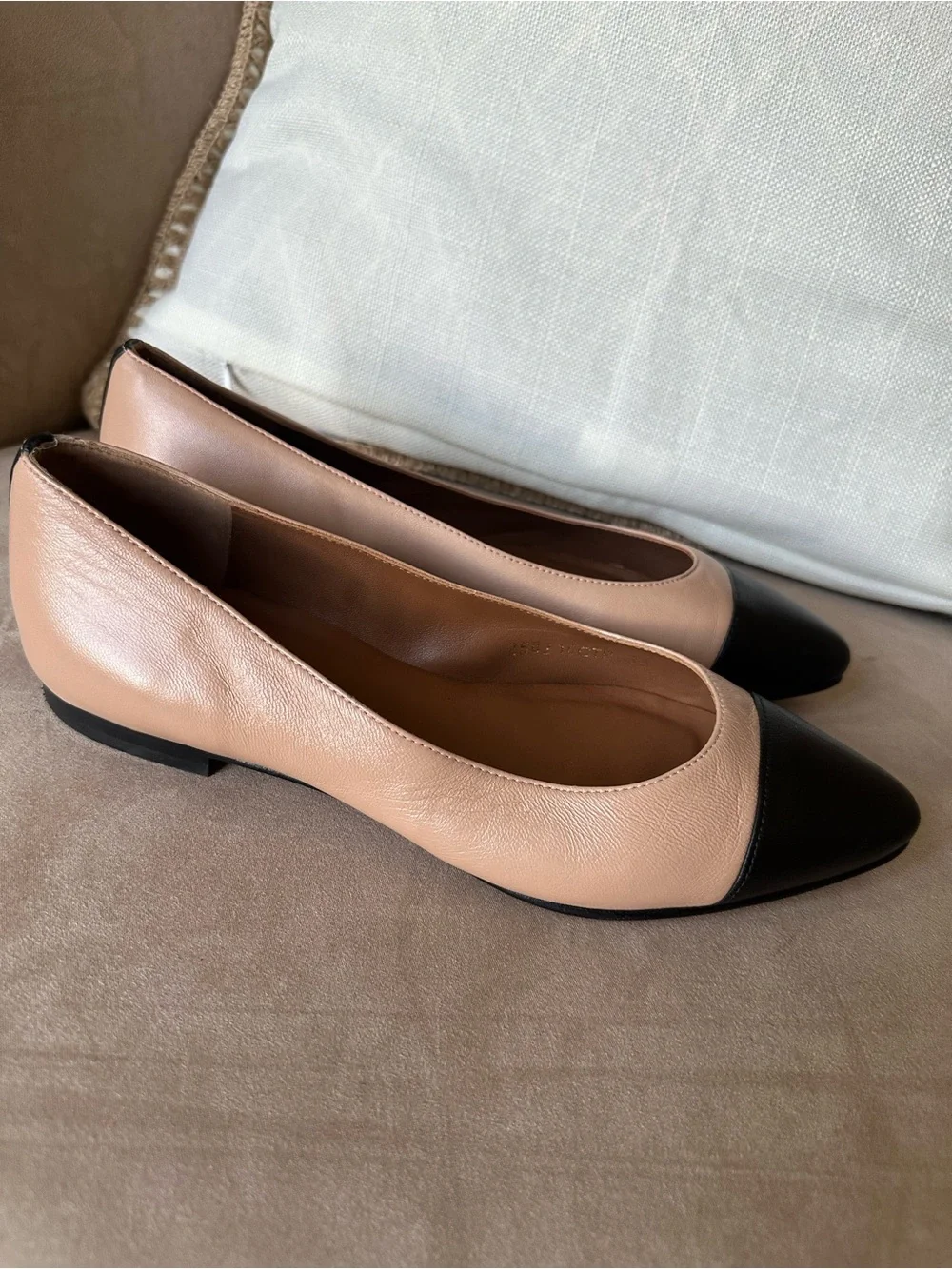 MARGAUX  THE POINTE FLATS